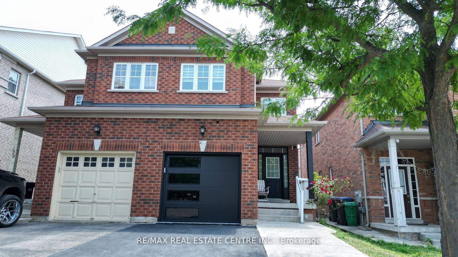 Brampton, ON L6V 4N5,131 Seahorse AVE