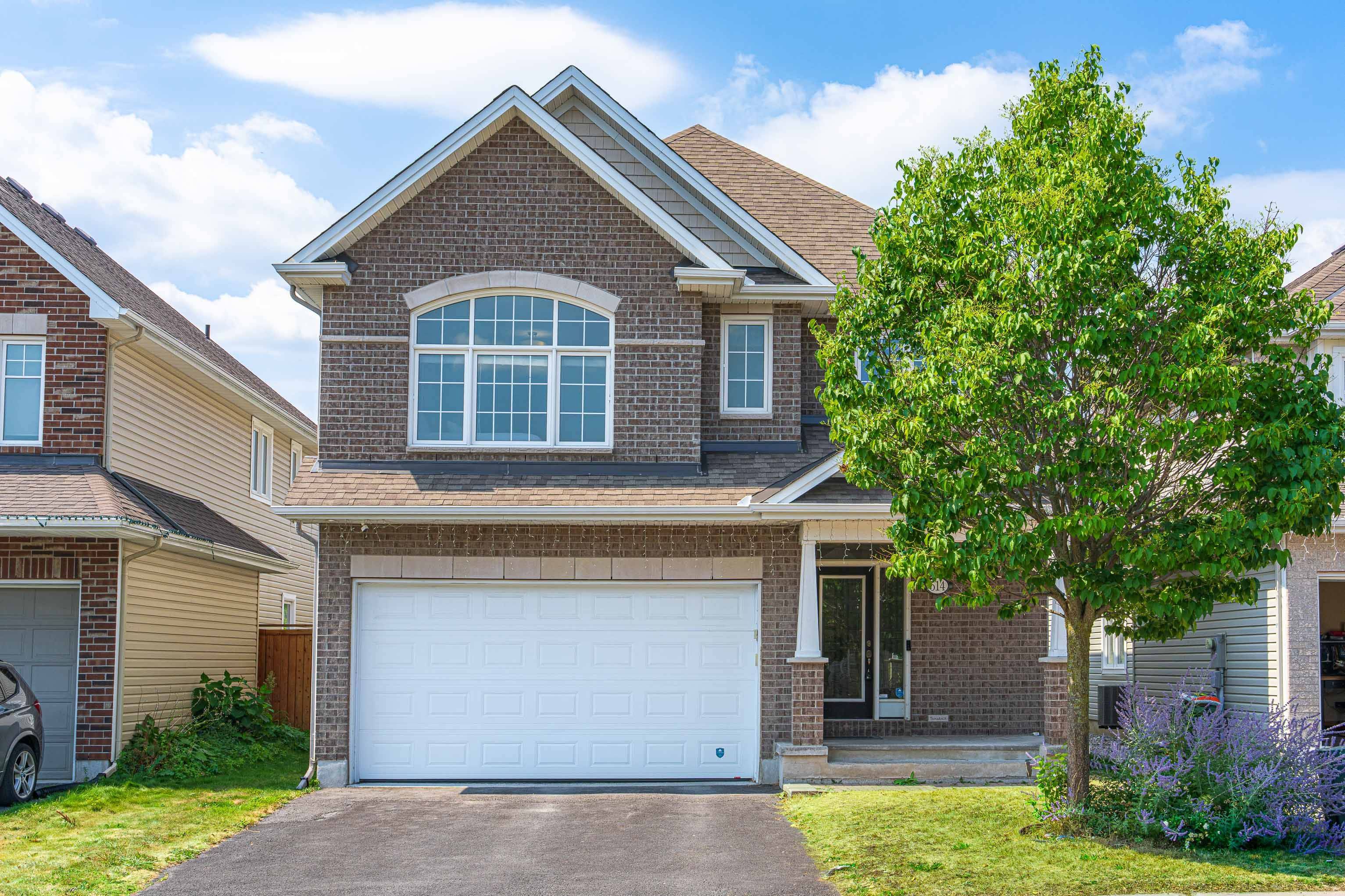 Barrhaven, ON K2J 0Z4,514 Carina CRES