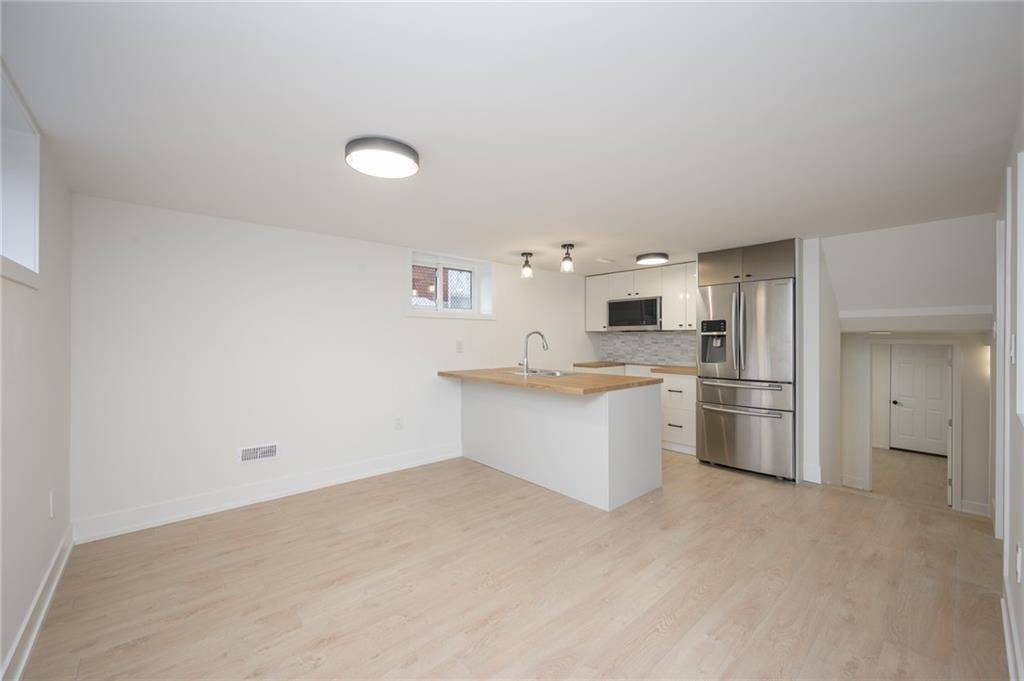 Hamilton, ON L8T 3Y7,54 Moxley DR #Bsmt