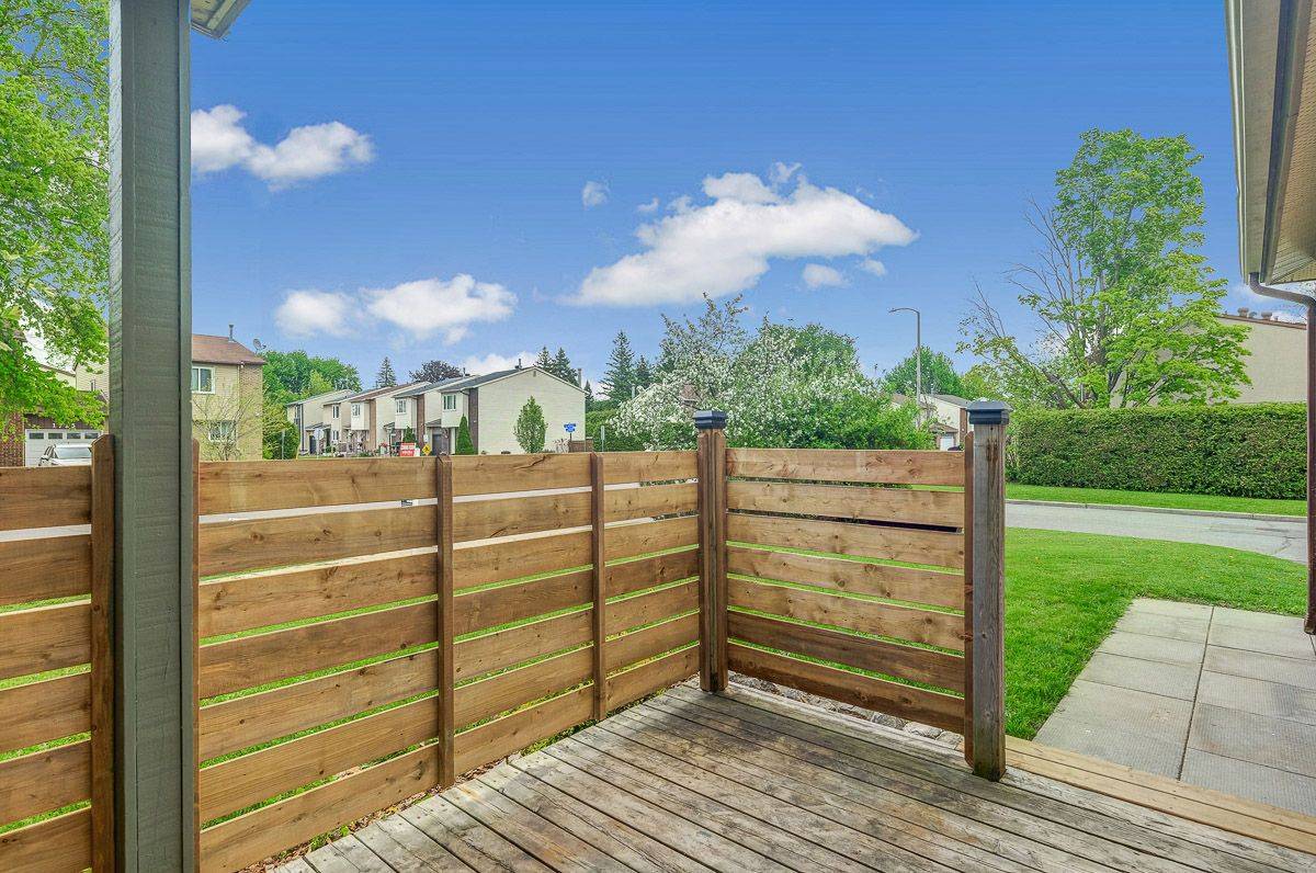 Orleans - Cumberland And Area, ON K1E 2L7,1701 Lafrance DR