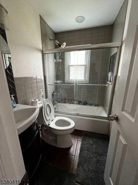 Sayreville Boro, NJ 08872,18 6Th St