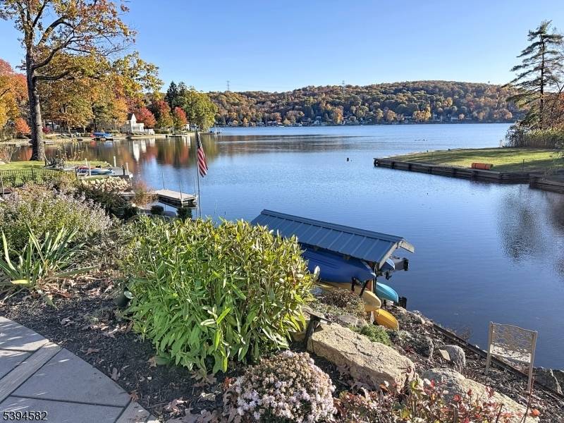 Sparta Twp., NJ 07871,590 W Shore Trl