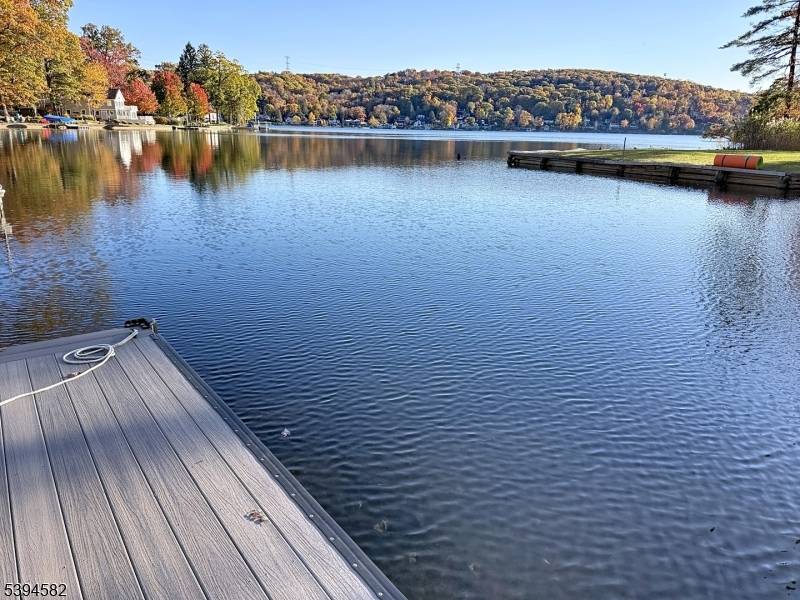 Sparta Twp., NJ 07871,590 W Shore Trl