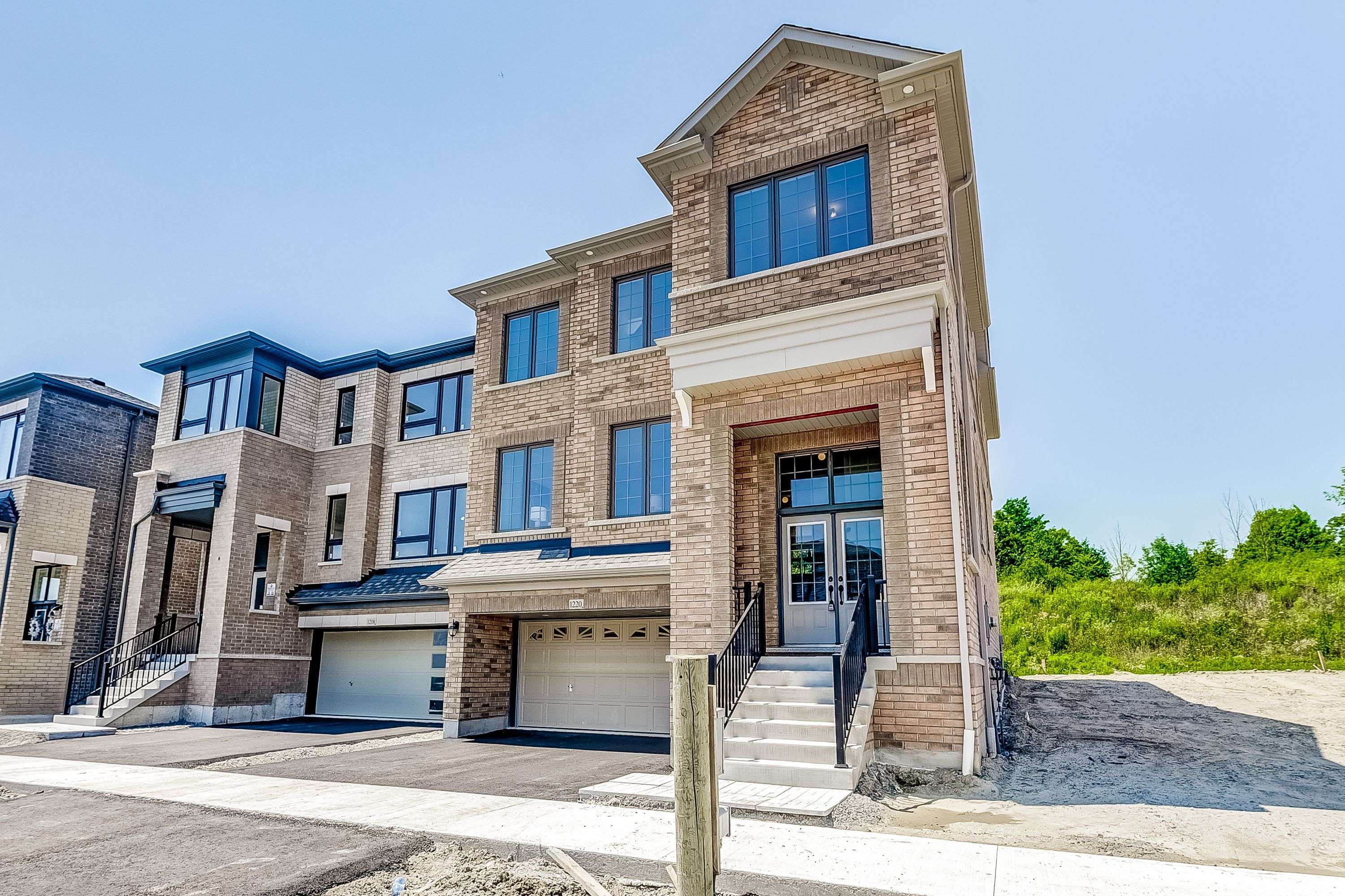 Pickering, ON L1X 0R9,1220 Talisman MNR