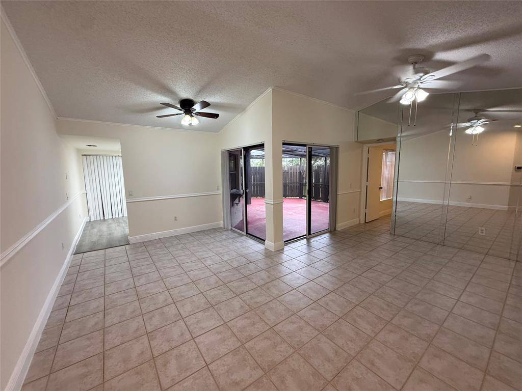 Miami, FL 33185,14925 SW 48TH TER #20E