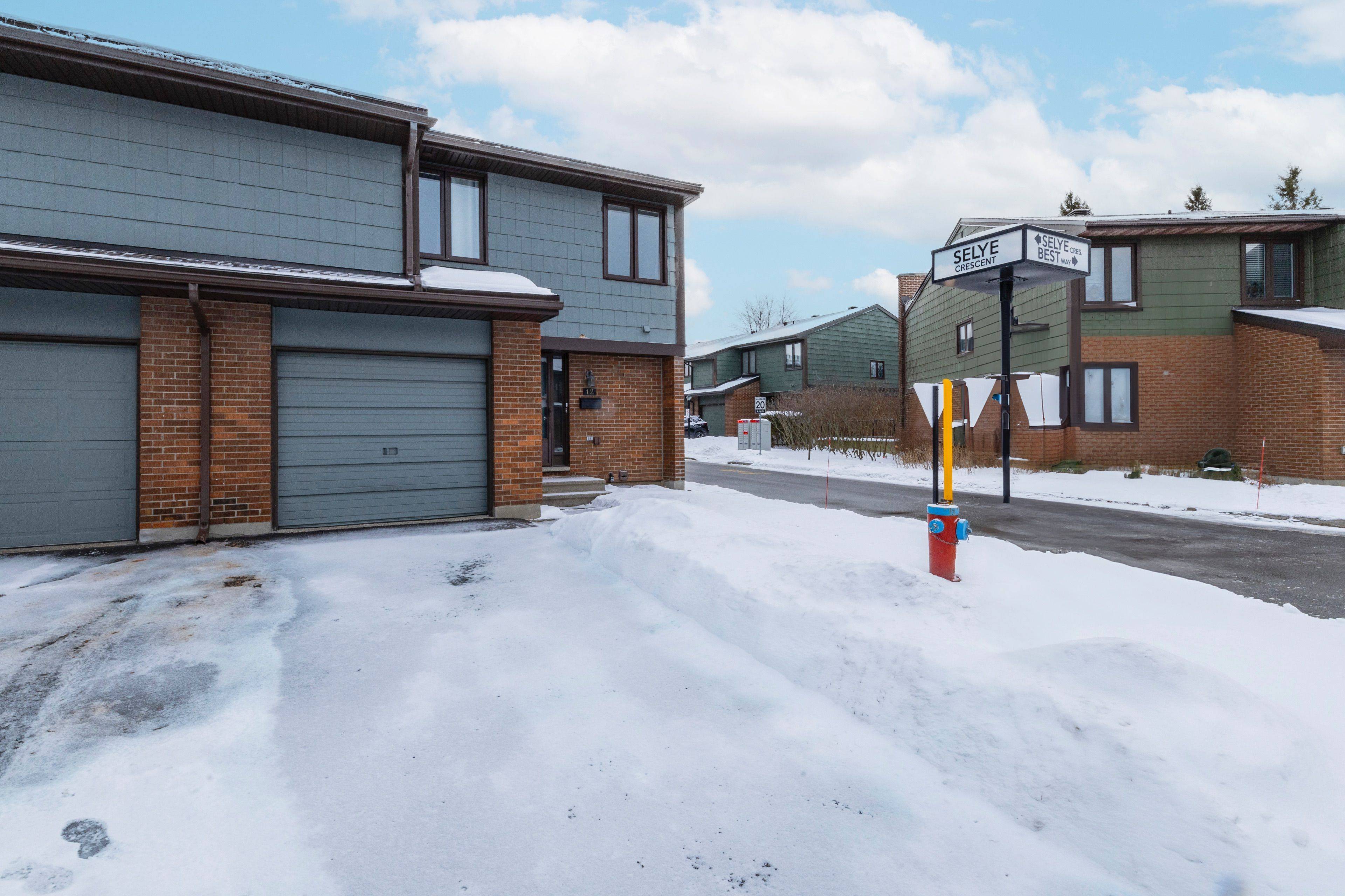 Kanata, ON K2K 1C9,12 Selye CRES