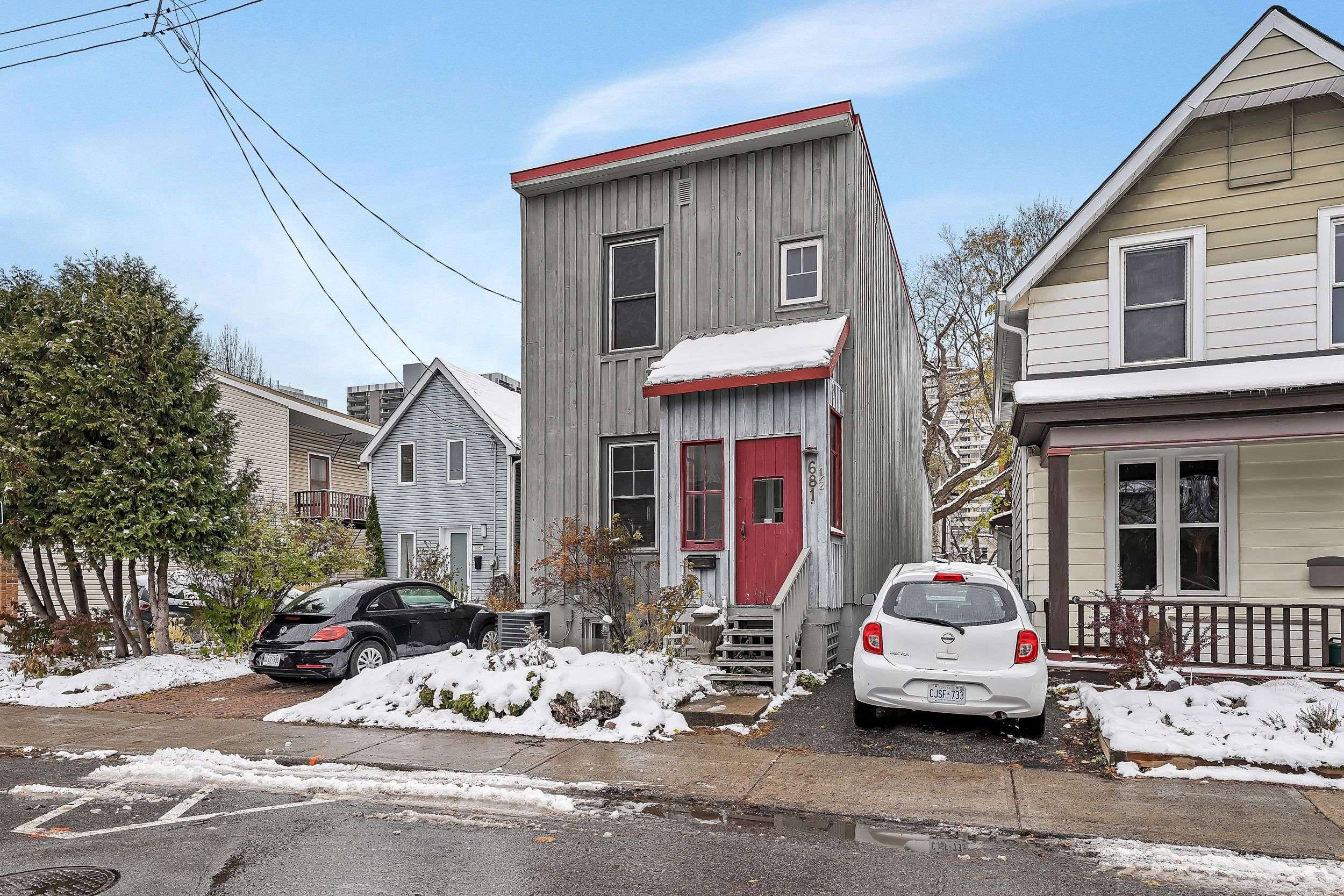 Ottawa Centre, ON K1R 5J3,681 1/2 Cooper ST