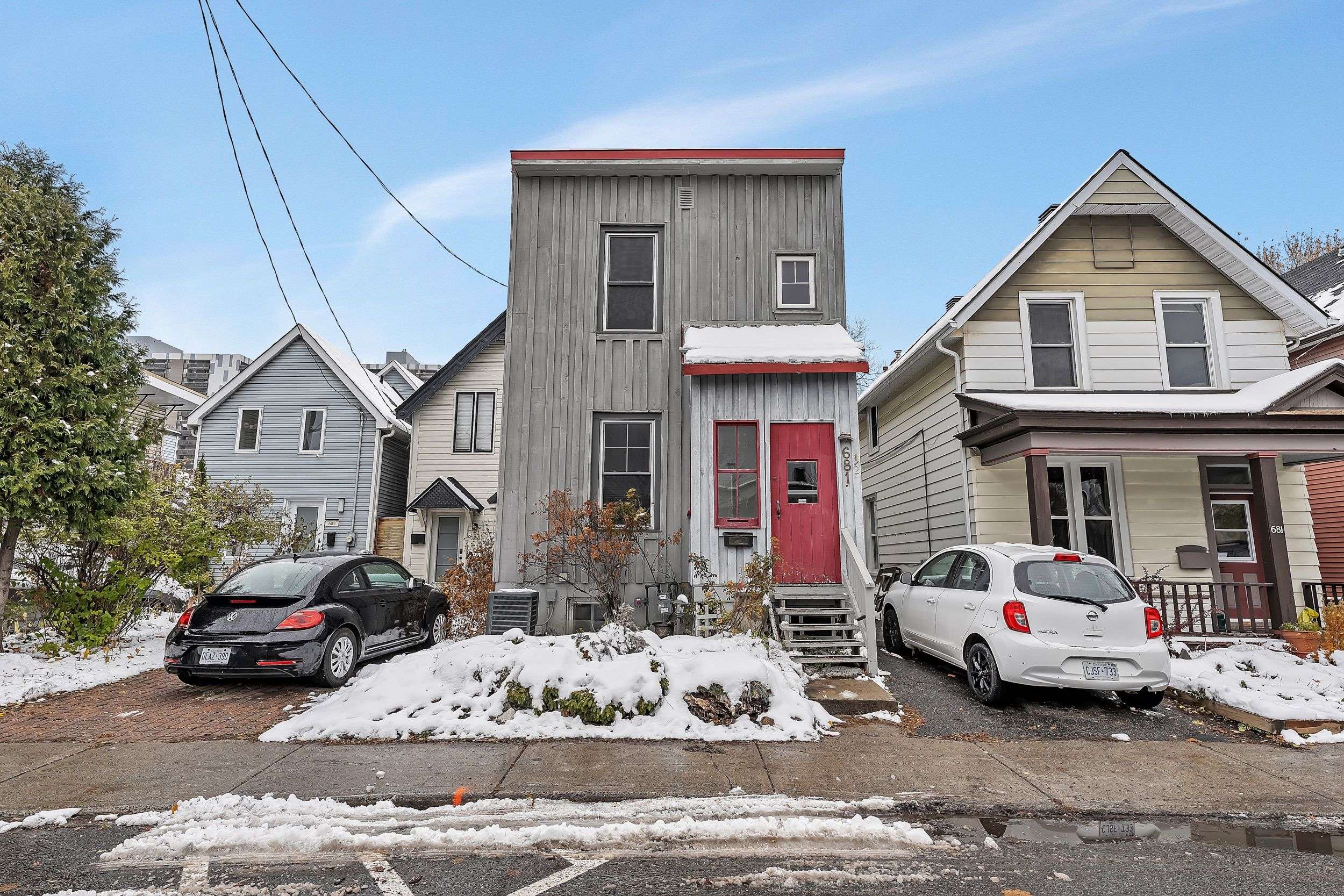 Ottawa Centre, ON K1R 5J3,681 1/2 Cooper ST