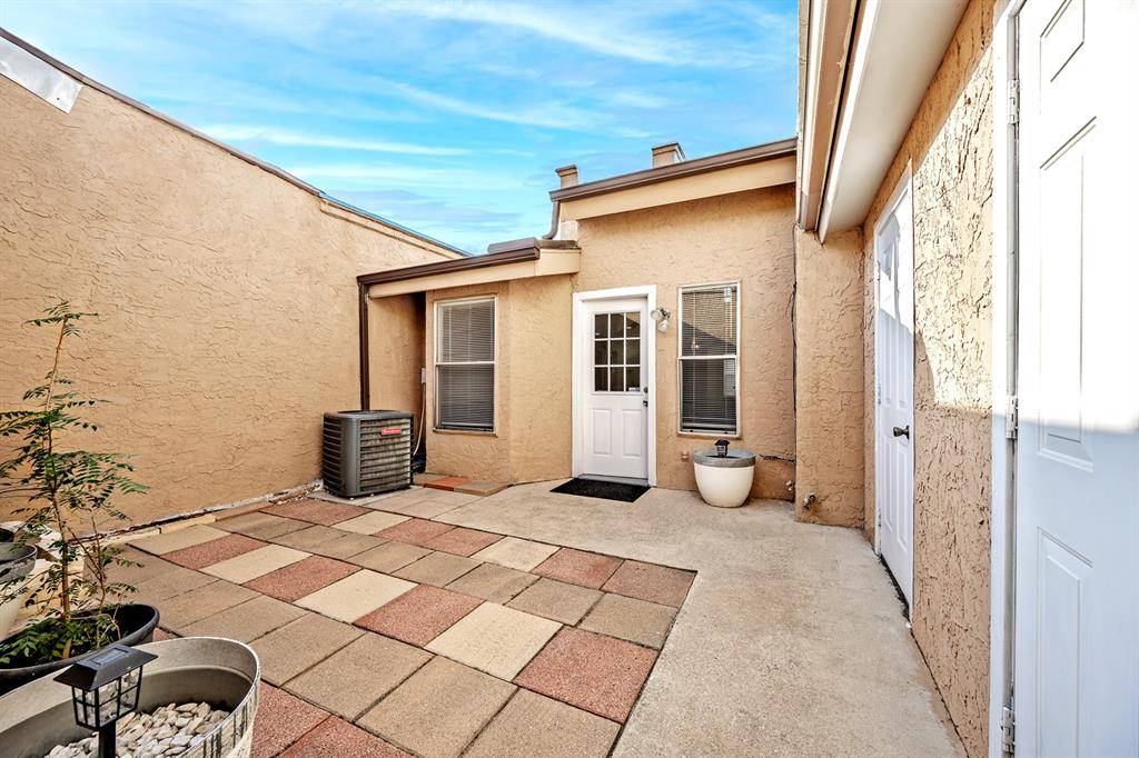 1837 Amber Lane, Carrollton, TX 75007