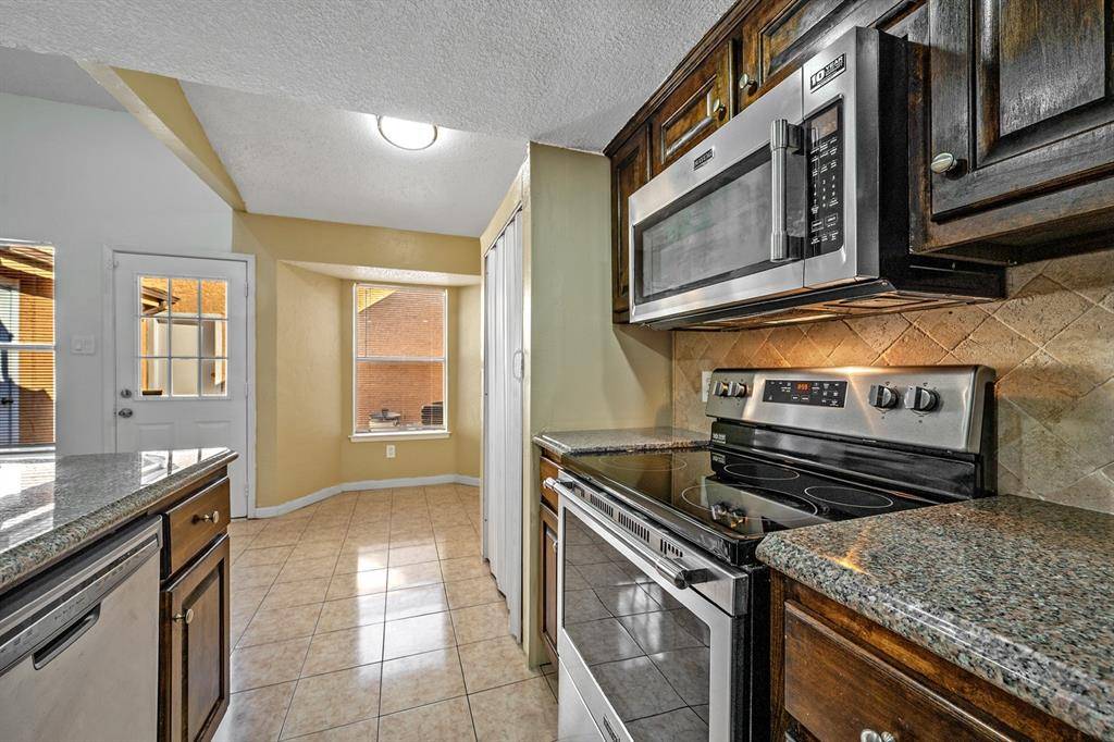 1837 Amber Lane, Carrollton, TX 75007