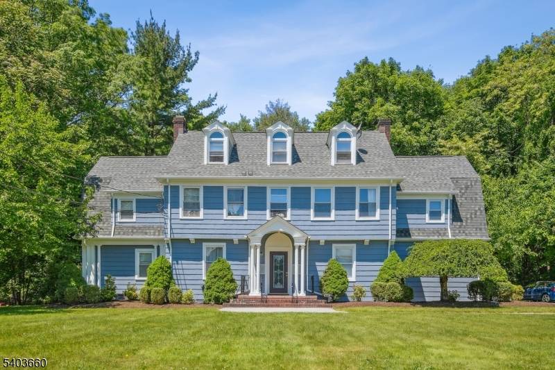 Montclair Twp., NJ 07042,22 High St #2R