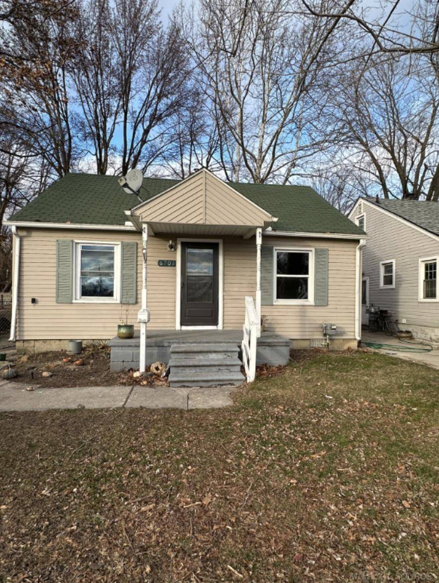 Warren, MI 48089,8701 Toepfer RD