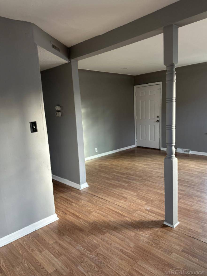 Warren, MI 48089,8701 Toepfer RD