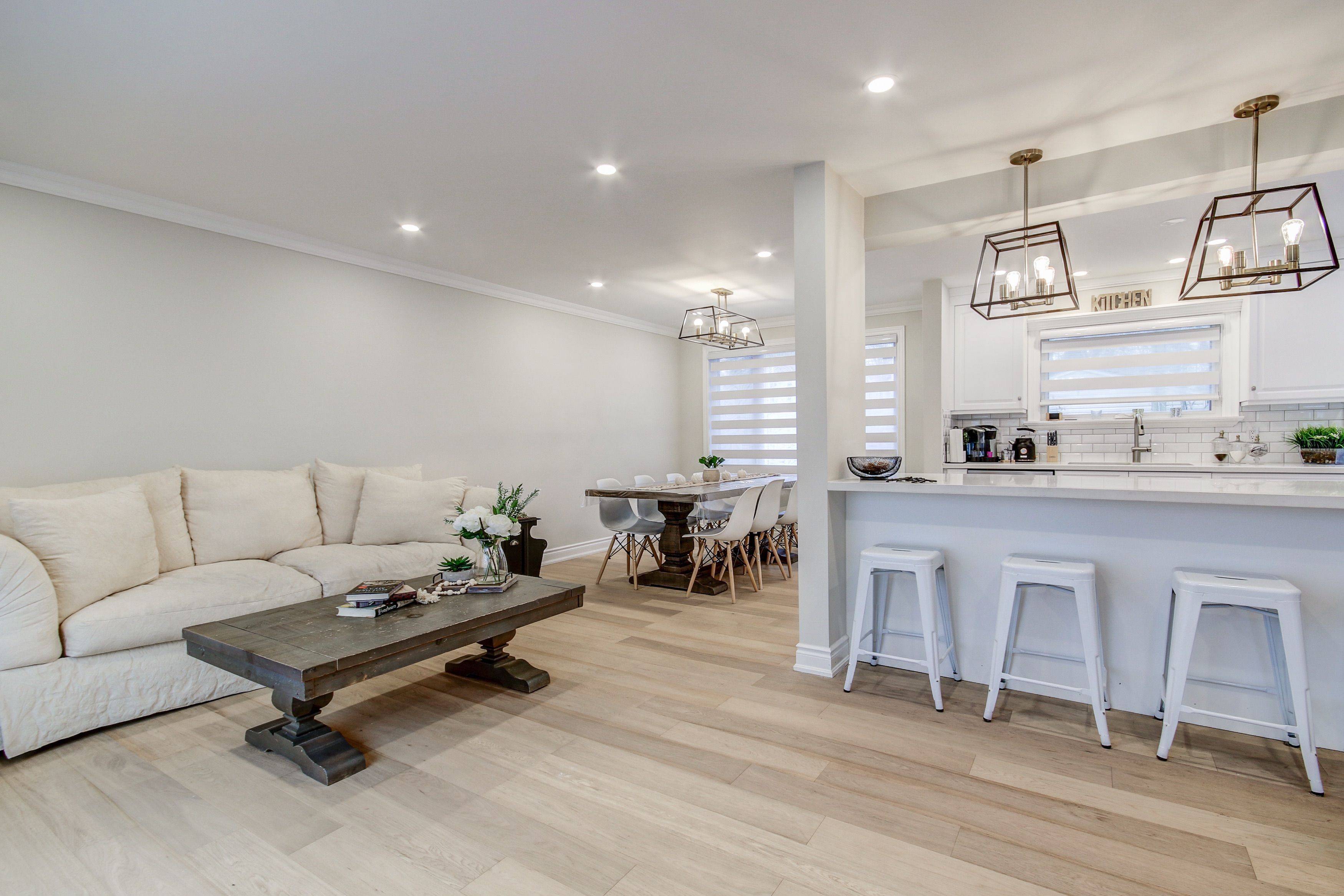 Burlington, ON L7L 3T4,5264 Woodhaven DR