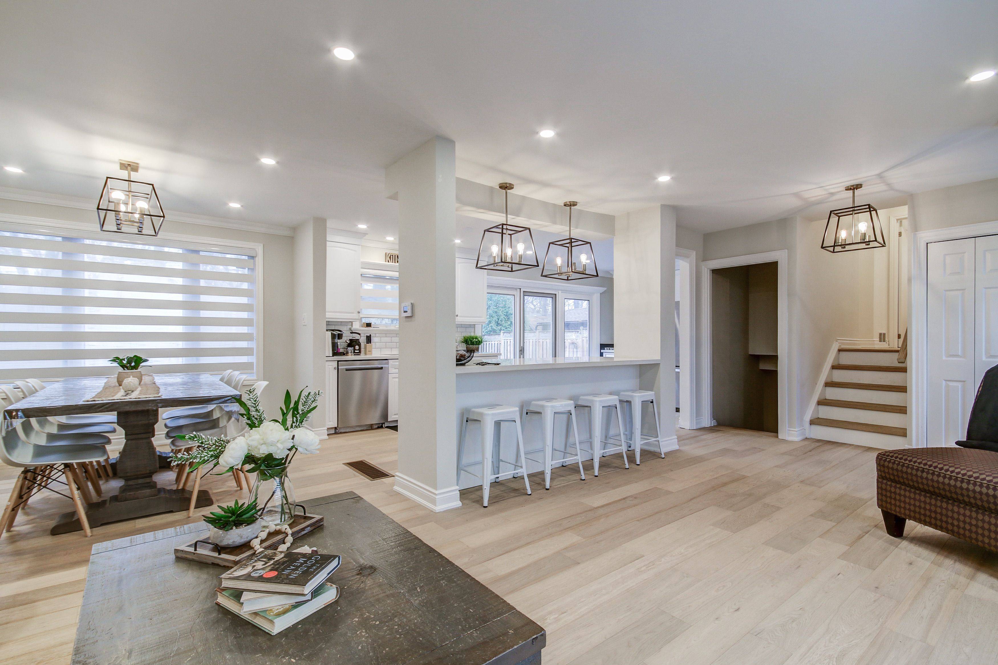 Burlington, ON L7L 3T4,5264 Woodhaven DR