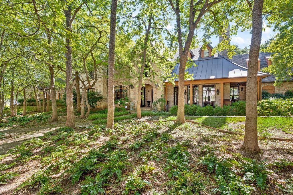 Southlake, TX 76092,830 Simmons Court