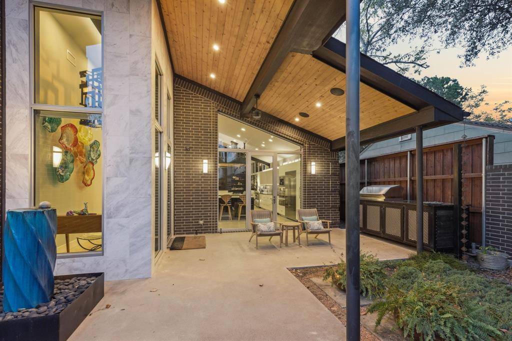 Dallas, TX 75209,7515 Linwood Avenue