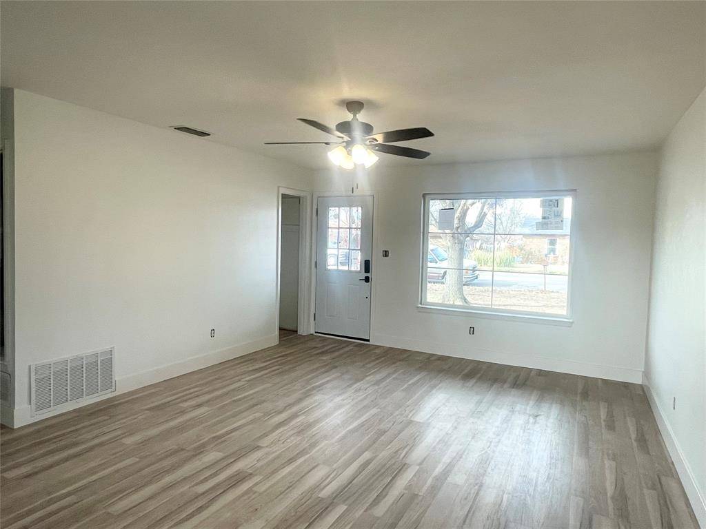 Graham, TX 76450,179 Oakland Street