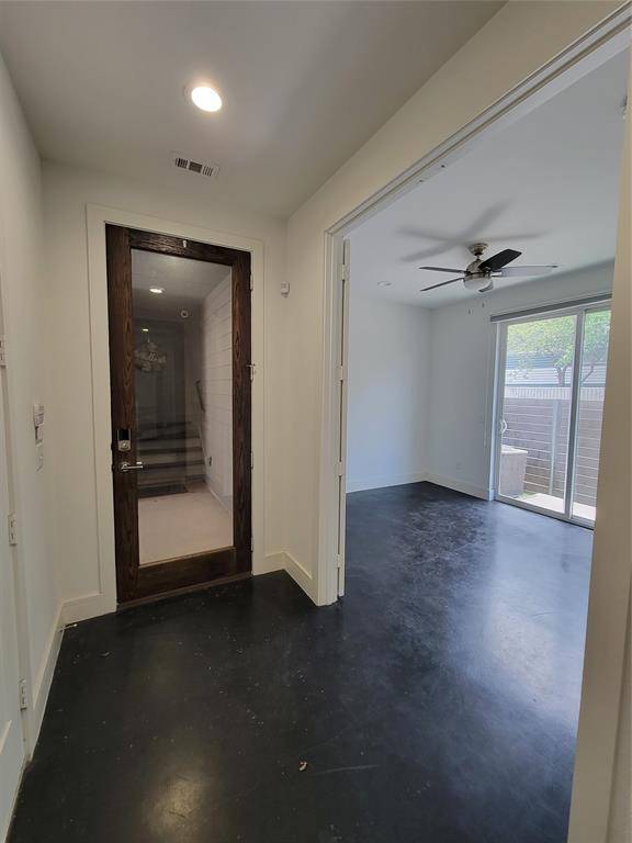 Dallas, TX 75215,1225 Hyde Court