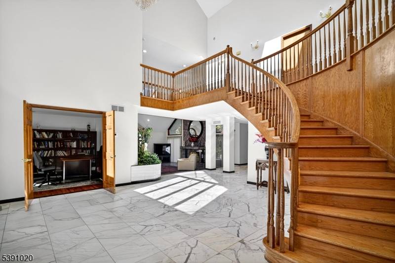 Lawrence Twp., NJ 08540,16 Benedek