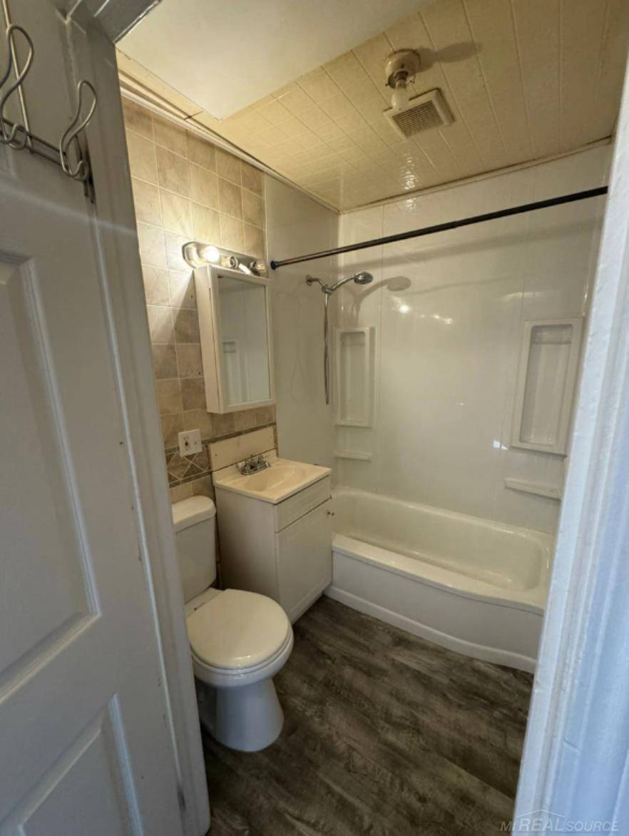 Warren, MI 48089,8101 Rivard AVE