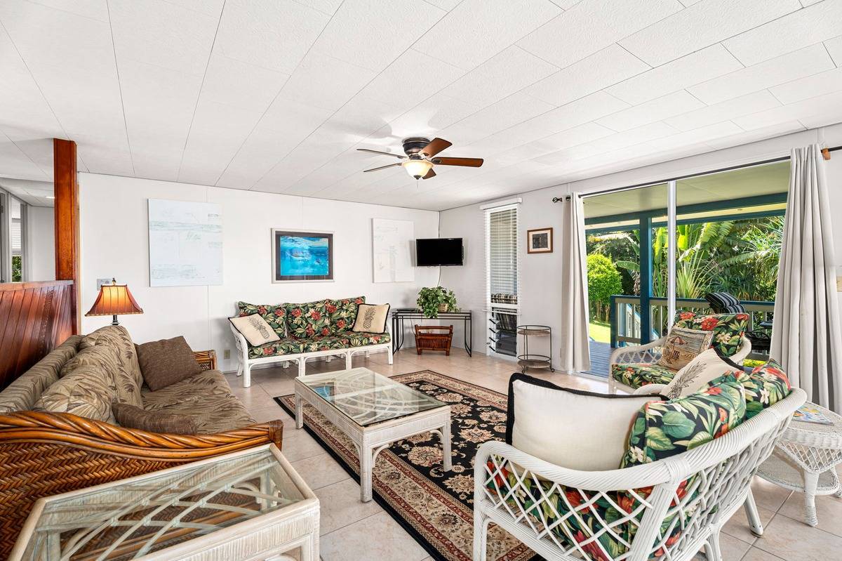 Kailua-kona, HI 96740,73-1362 KAIMINANI DR