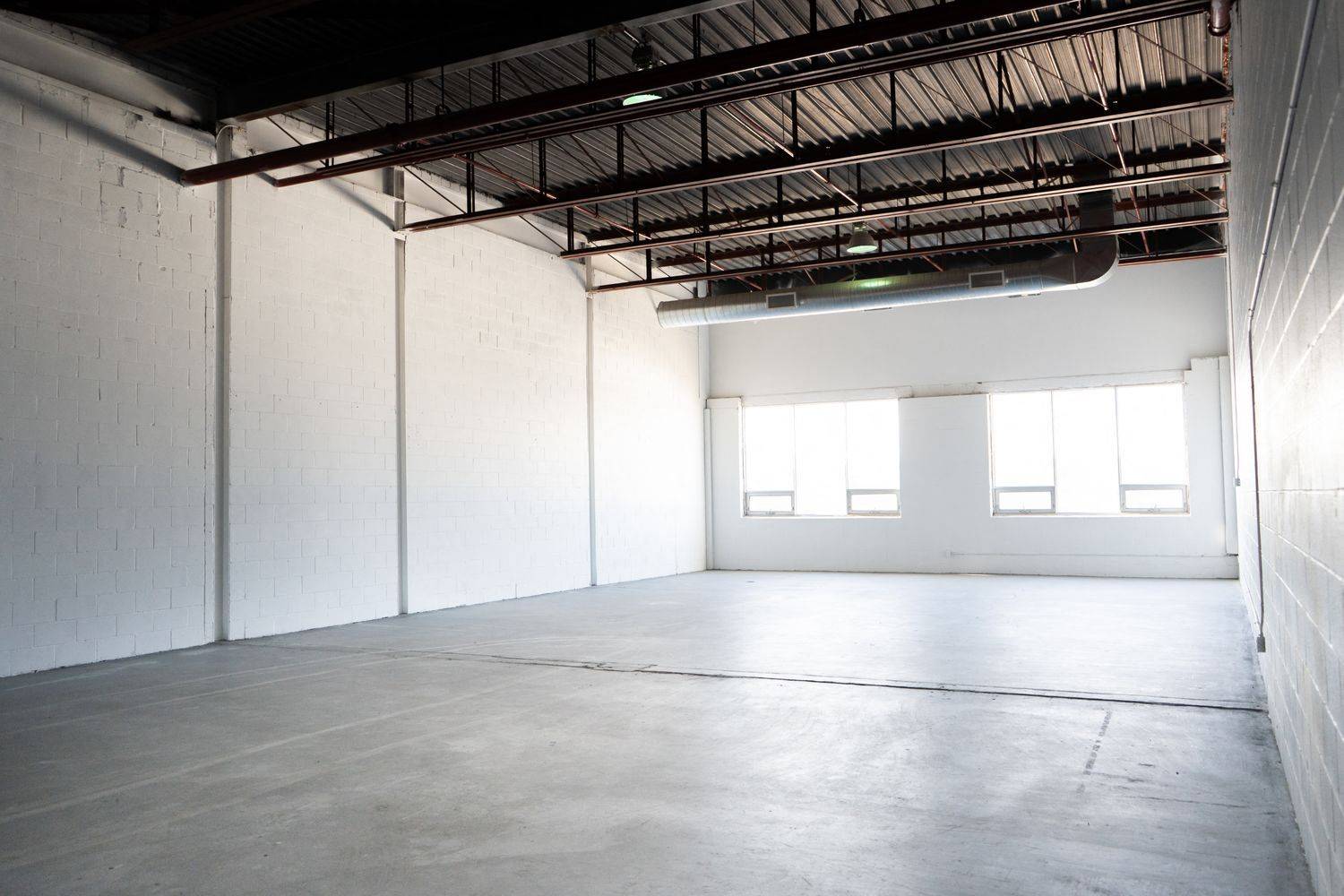 Toronto C13, ON M4A 1B3,100 Sunrise AVE #135