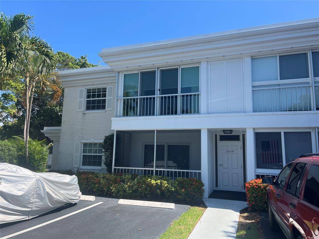Fort Lauderdale, FL 33308,6289 Bay Club DR. #3