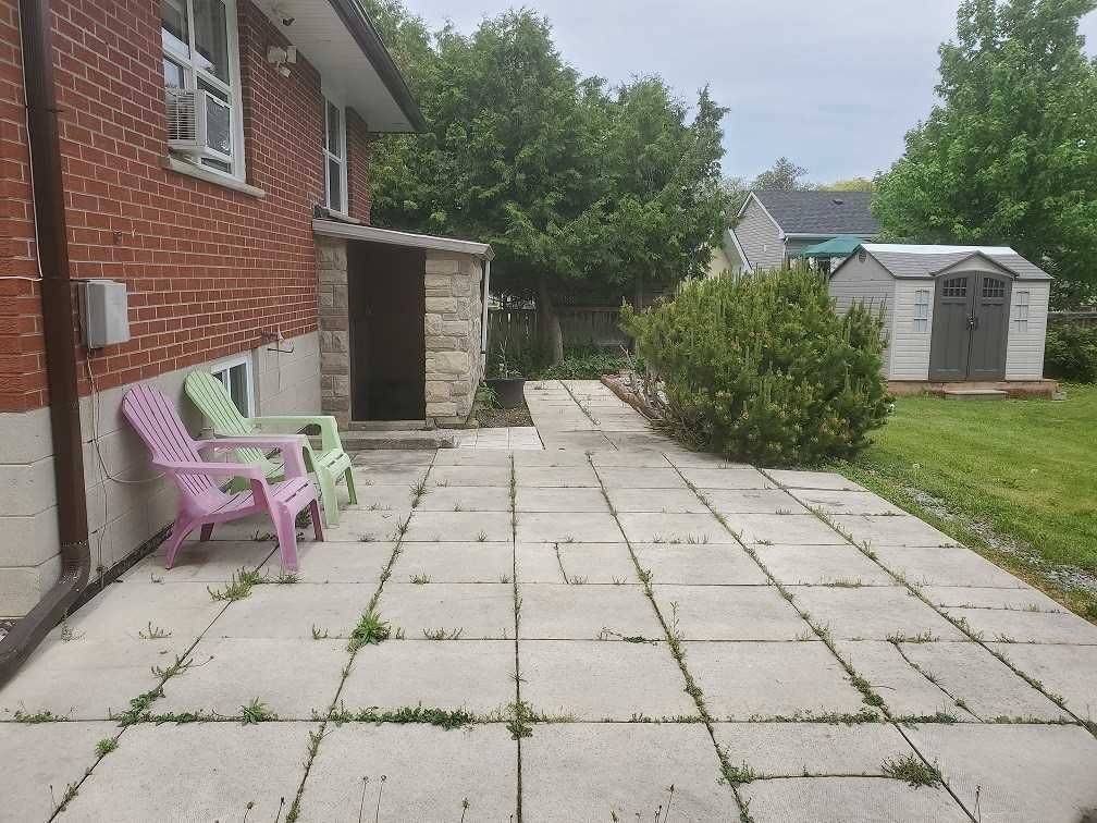 Georgina, ON L0E 1L0,37 Jordan ST #Bsmnt