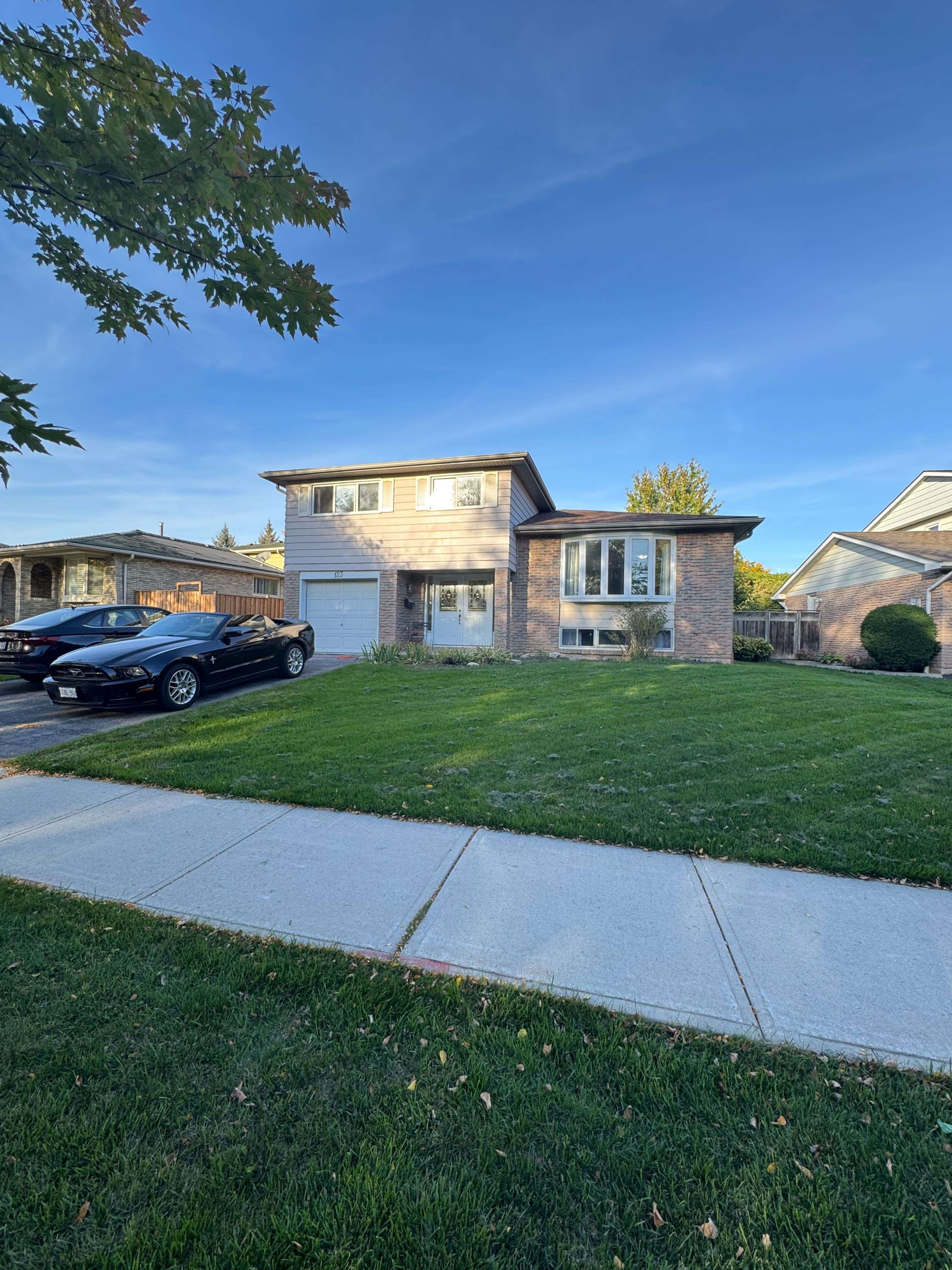 Milton, ON L9T 3J8,123 Wilson DR