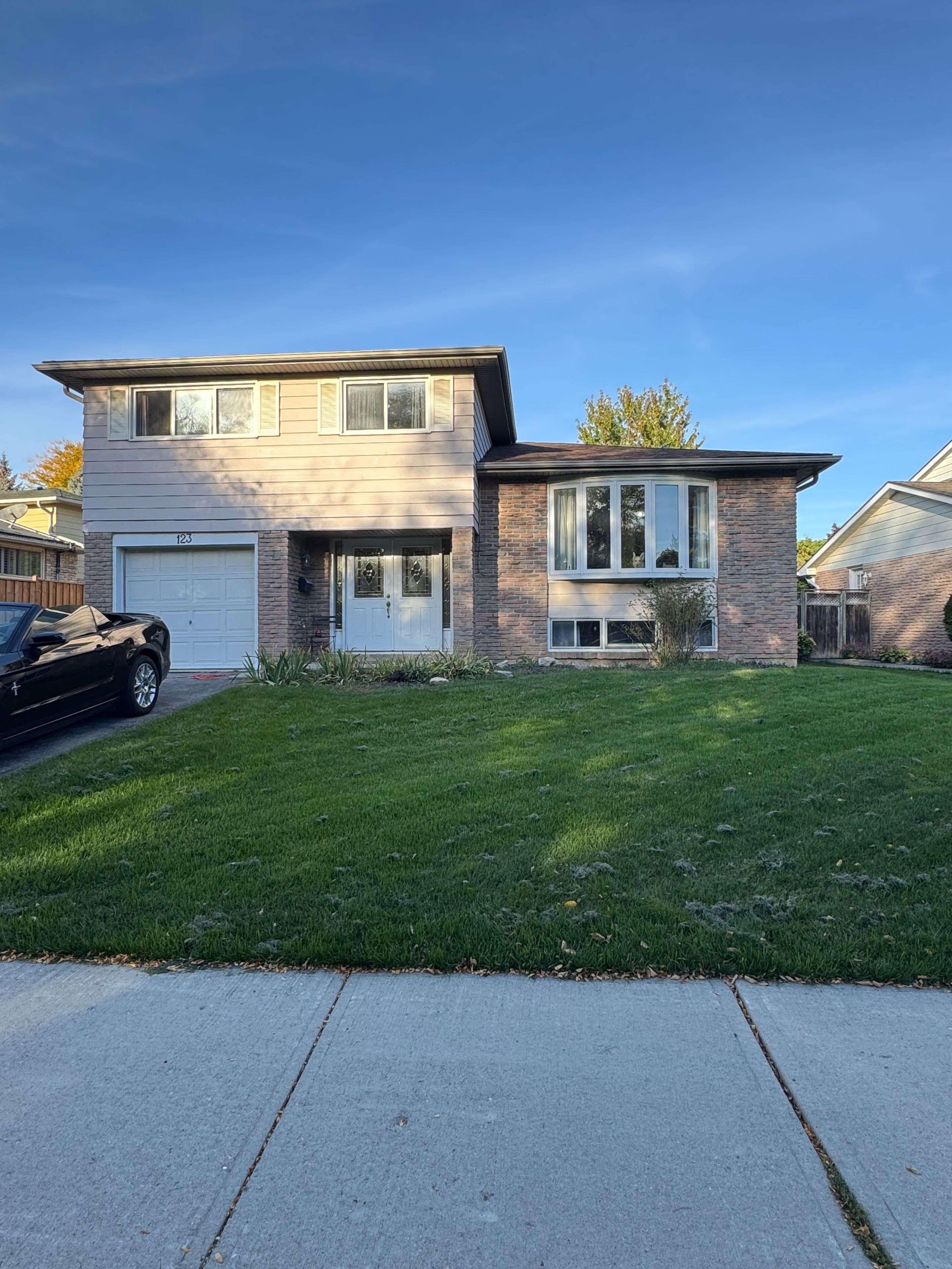 Milton, ON L9T 3J8,123 Wilson DR