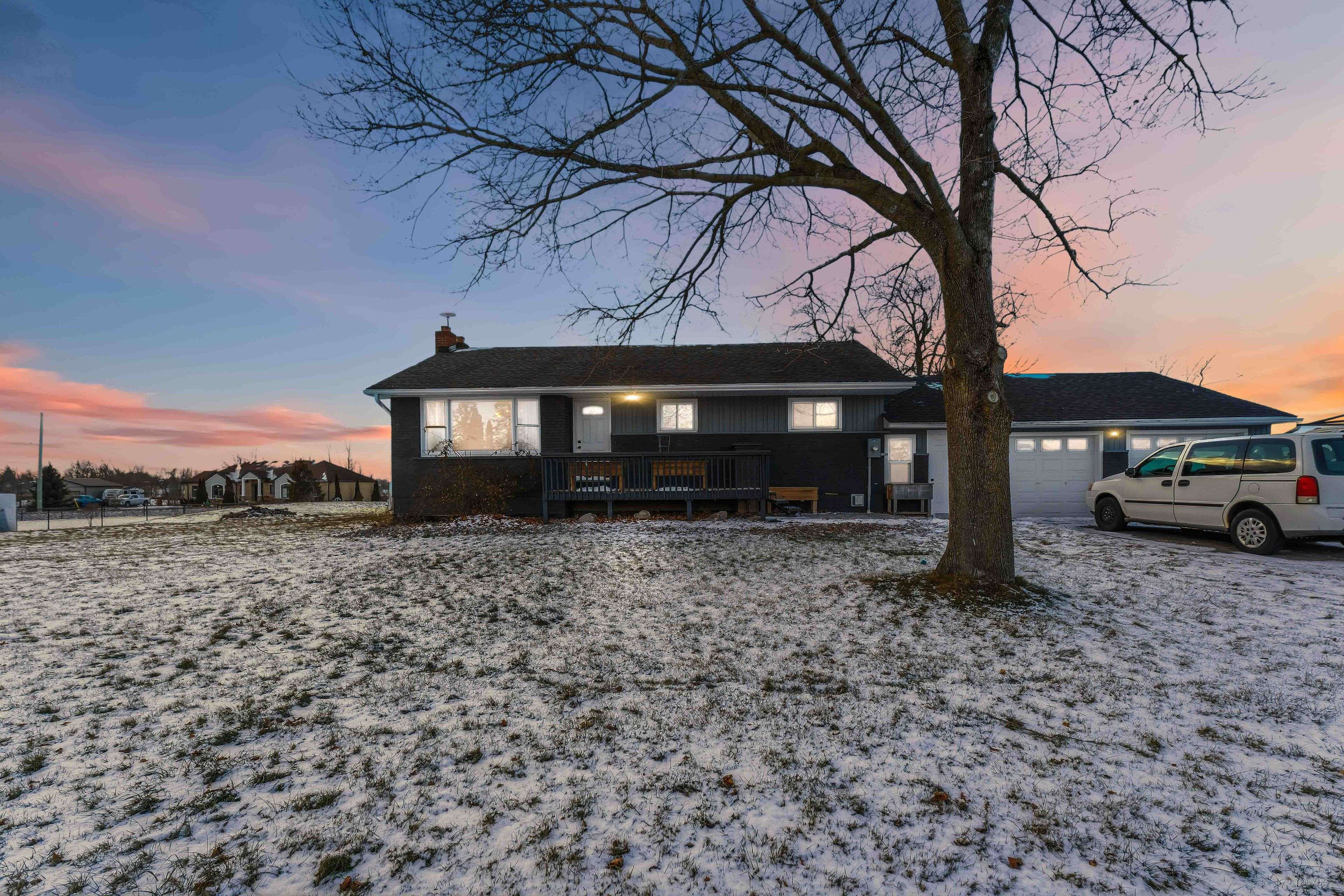 West Lincoln, ON L0R 2J0,764 Collver RD