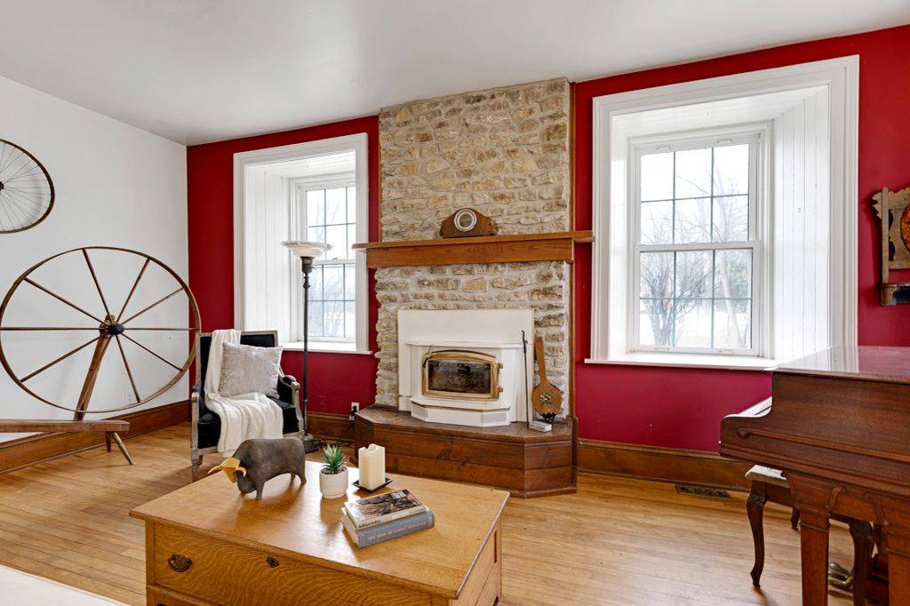 Drummond/north Elmsley, ON K7H 2G1,28 South ST