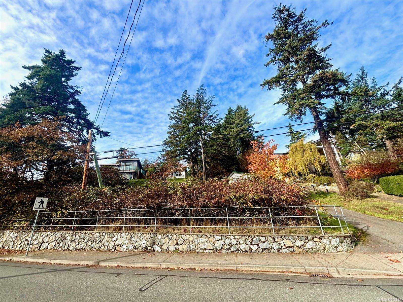 Saanich, BC V8Z 5A2,3904 Wilkinson Rd