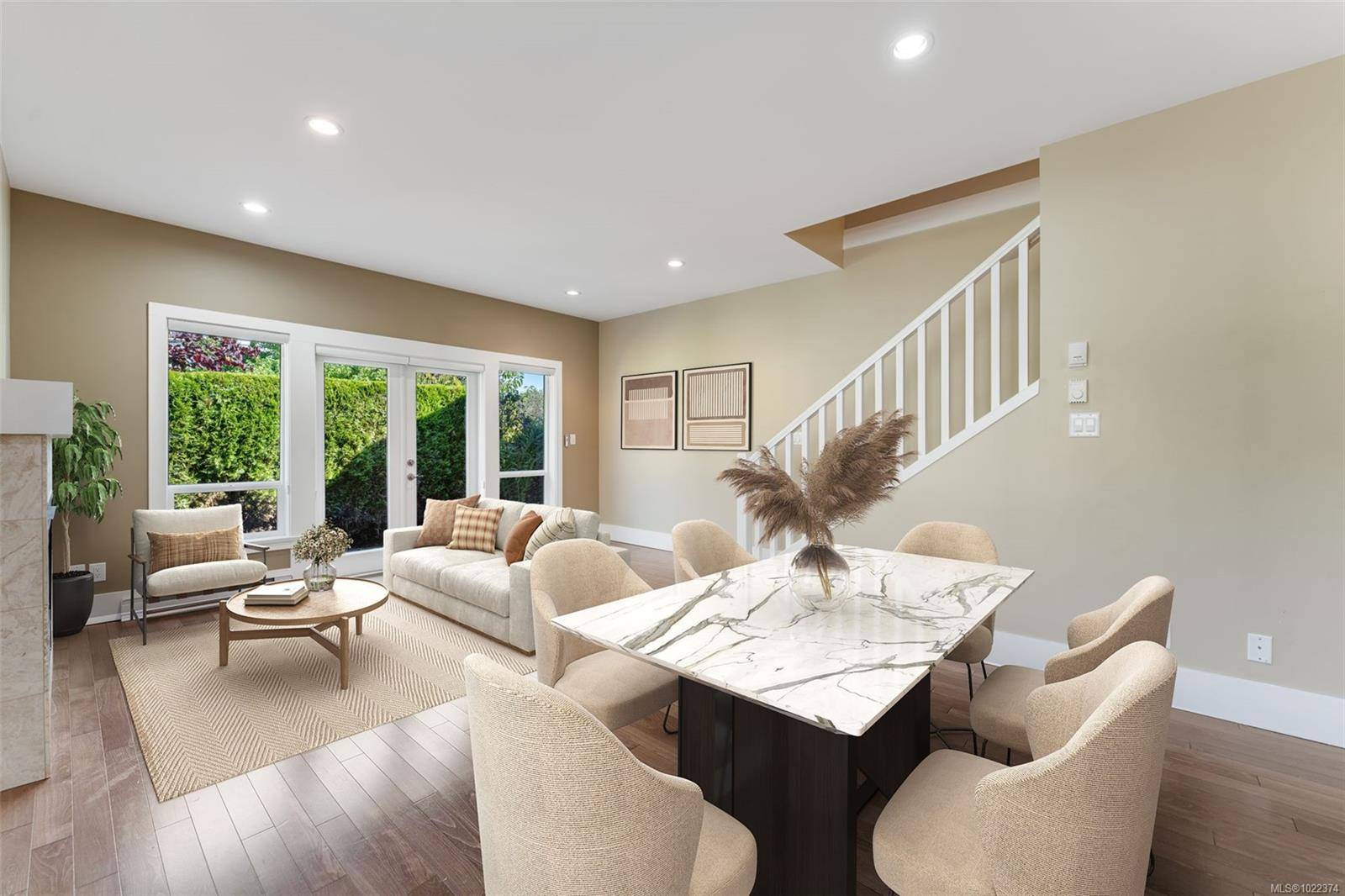 Sidney, BC V8L 2G4,2449 Malaview Ave #3