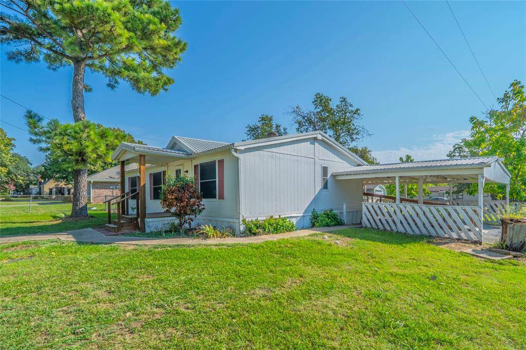 Ector, TX 75439,302 N Main Street