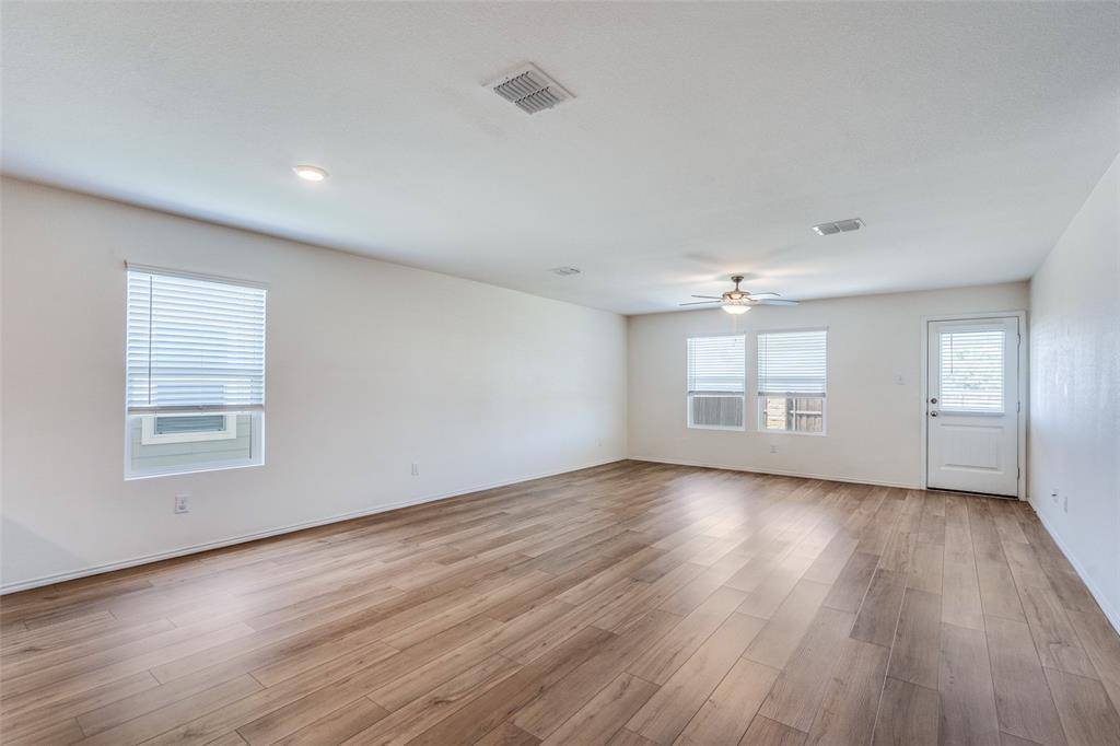 Princeton, TX 75407,528 Autumnwood Way