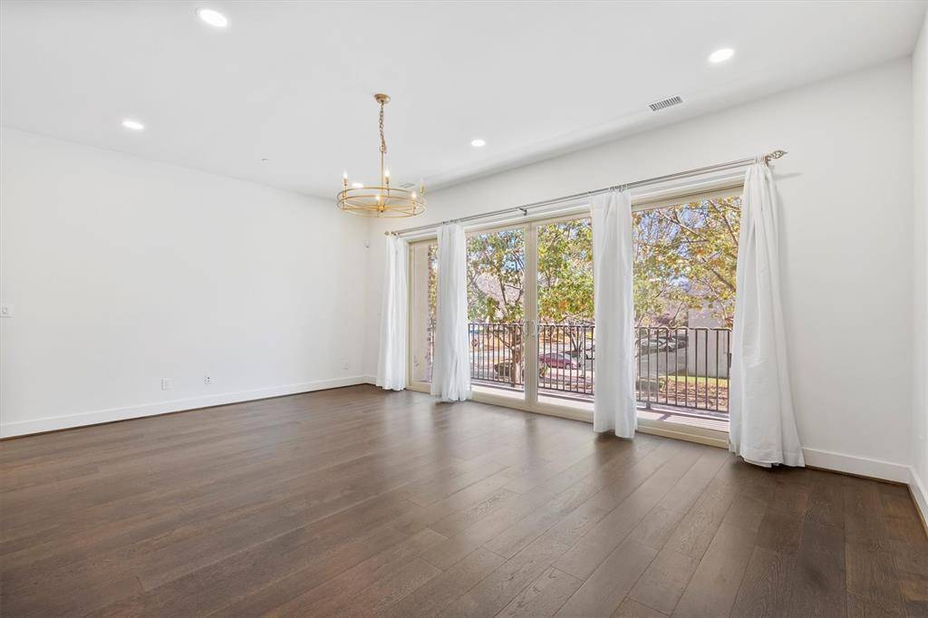 Addison, TX 75001,15875 Spectrum Drive #1106