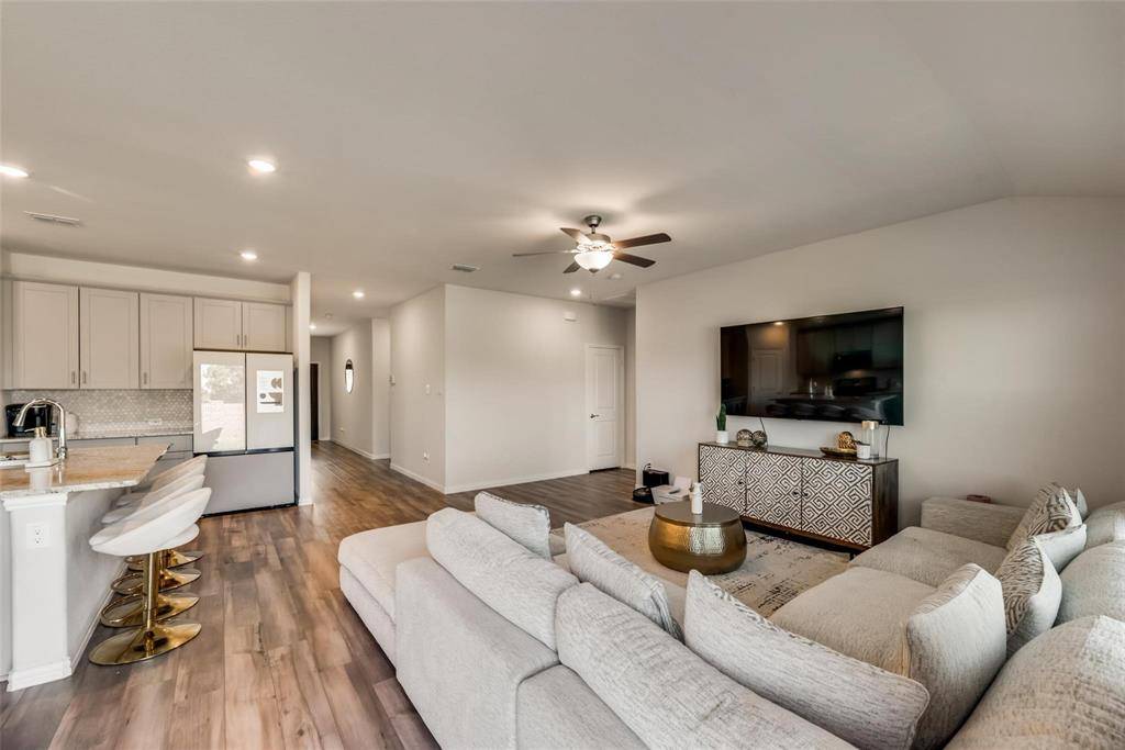 Denton, TX 76207,3320 Chasemoor Drive