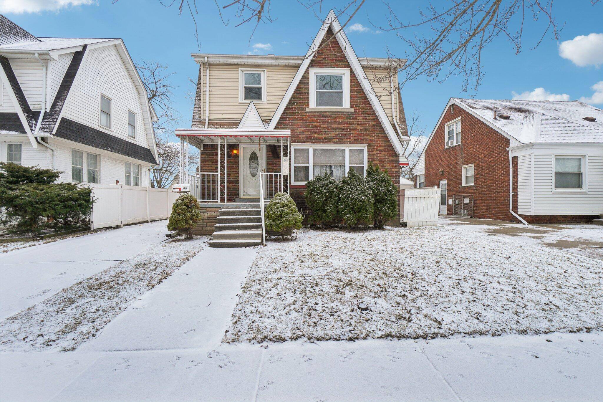 Lincoln Park, MI 48146,869 Lincoln AVE