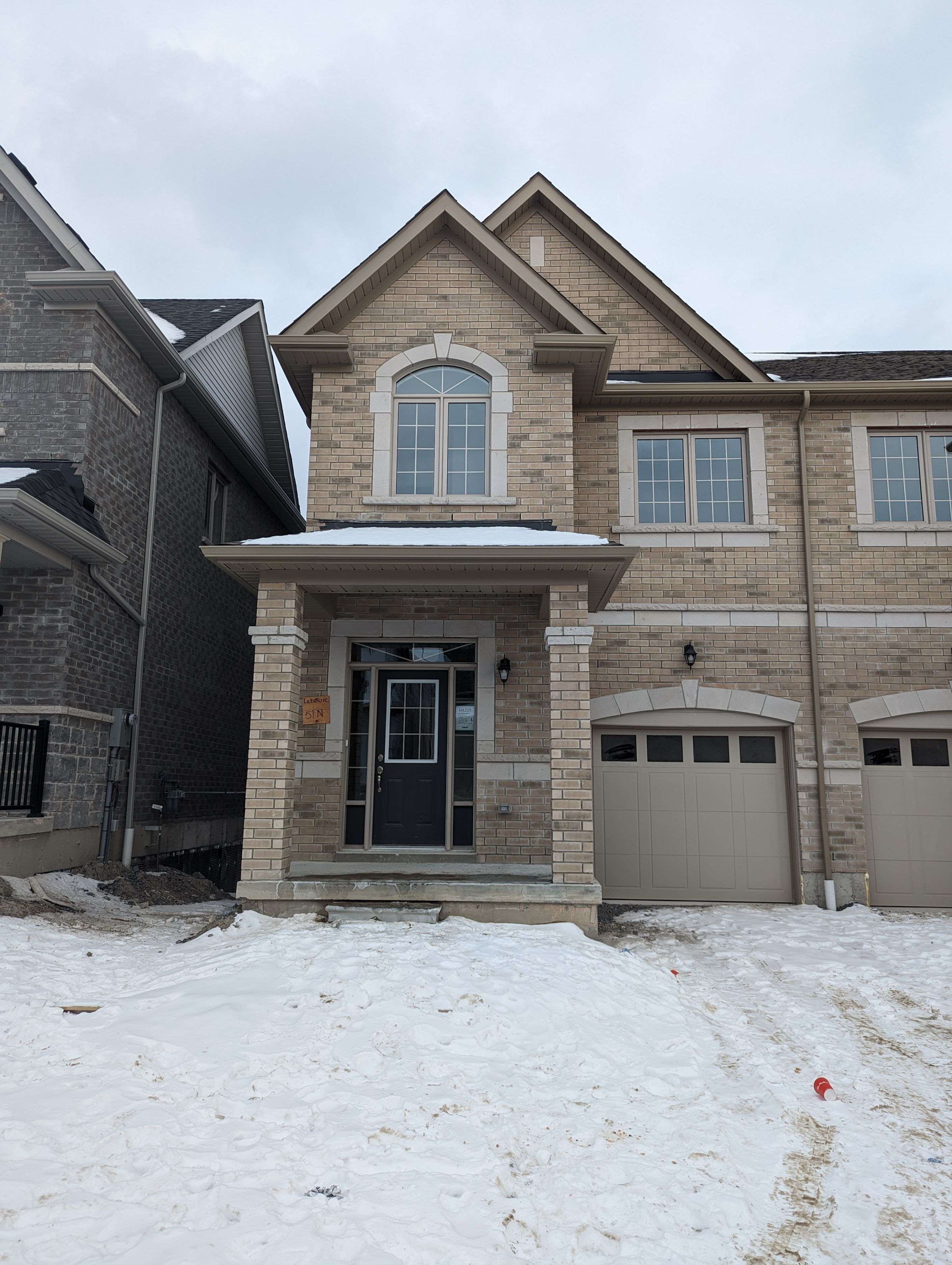 Pickering, ON L1X 2R2,2523 Athena PATH