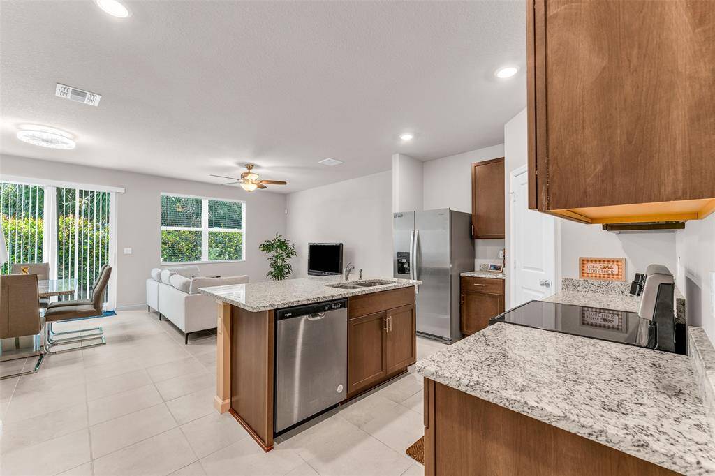 Mangonia Park, FL 33407,5659 Enclave Dr