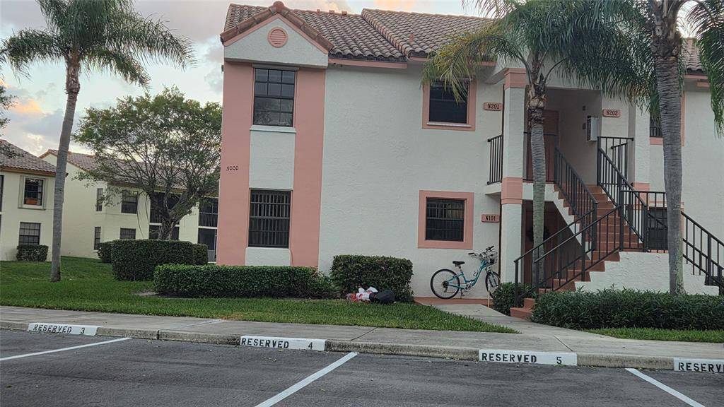 Boca Raton, FL 33431,3050 Norwood Pl #201