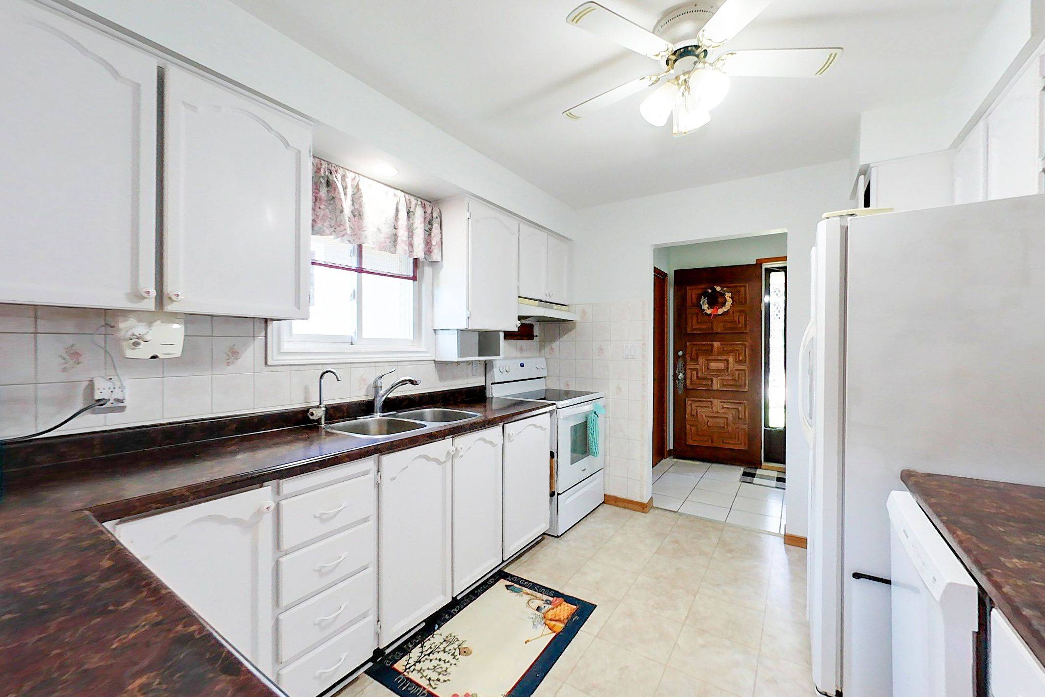 Clearview, ON L0M 1S0,221 John ST