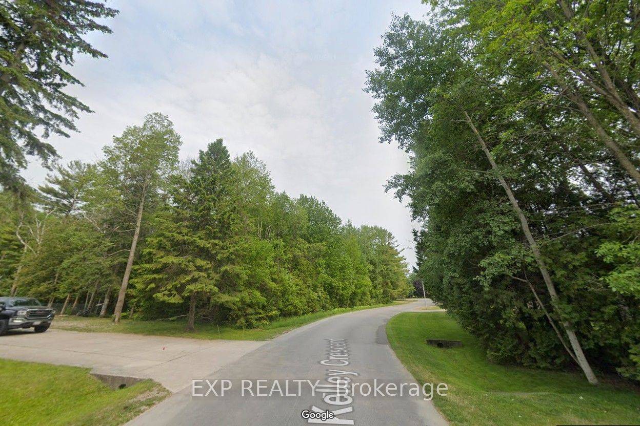 Wasaga Beach, ON L9Z 1J3,8 Kelley CRES