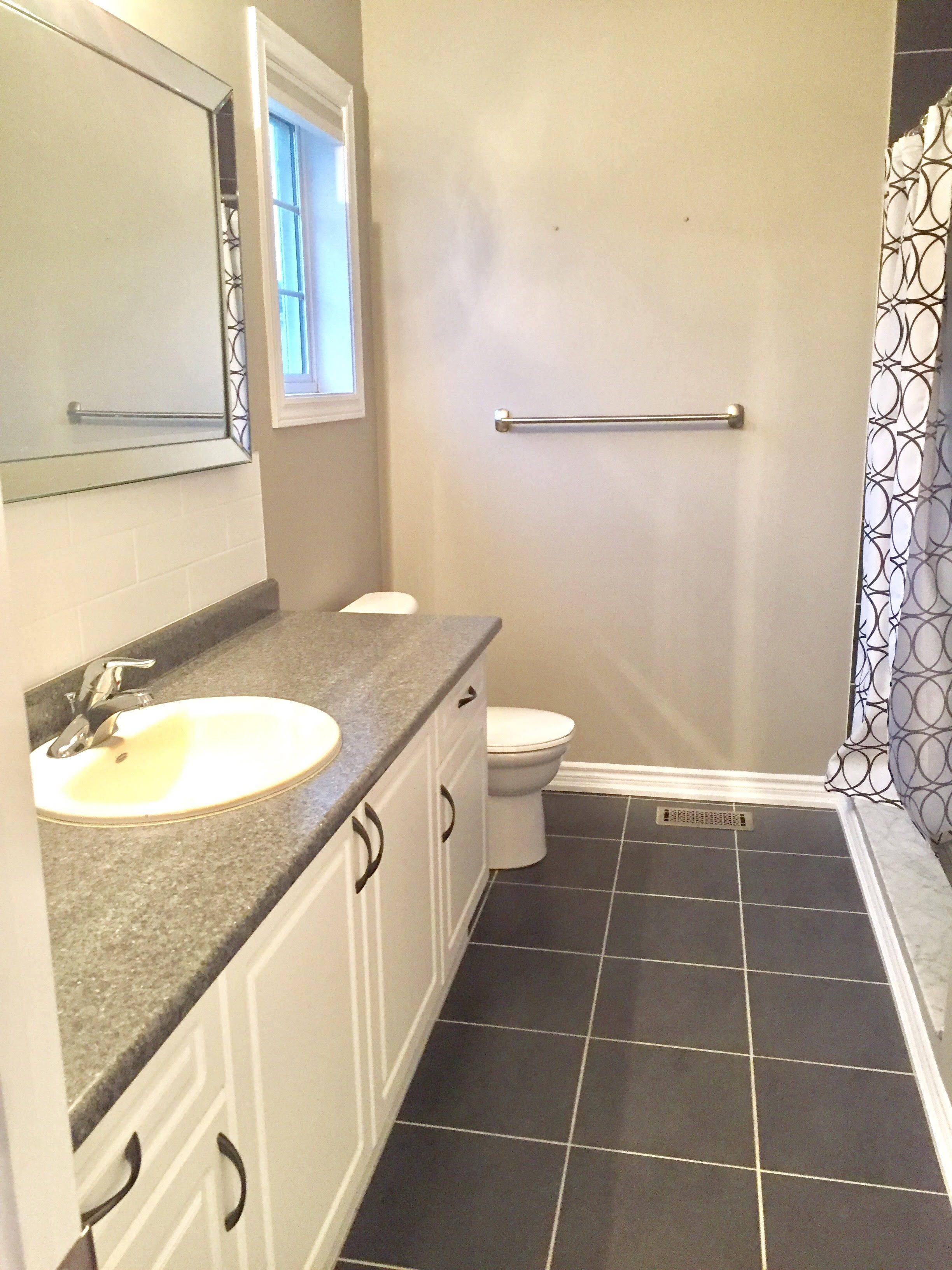 Milton, ON L9T 8L8,576 Murray Meadows PL