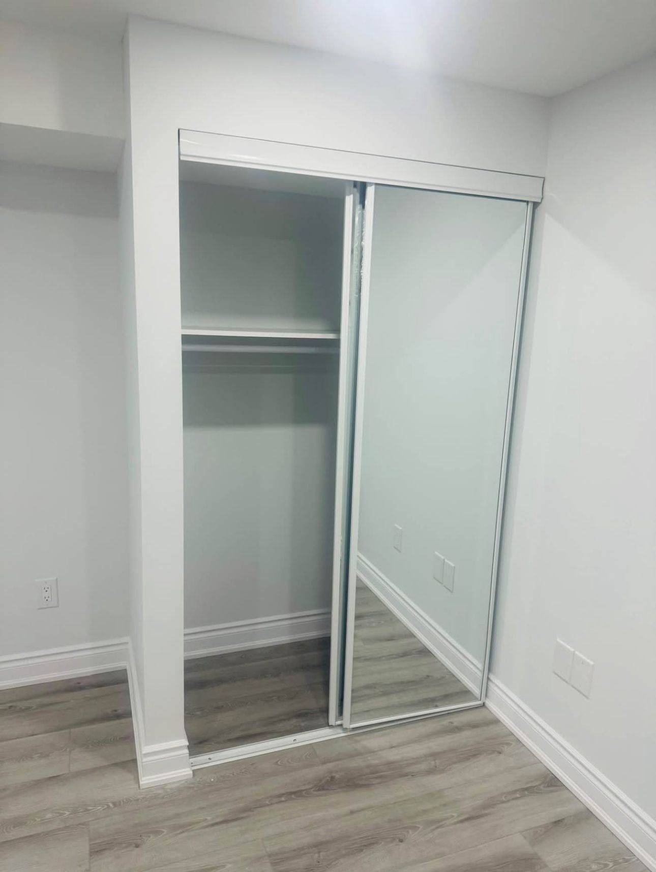 Mississauga, ON L5M 6P8,3859 Coachman CIR #Lower unit