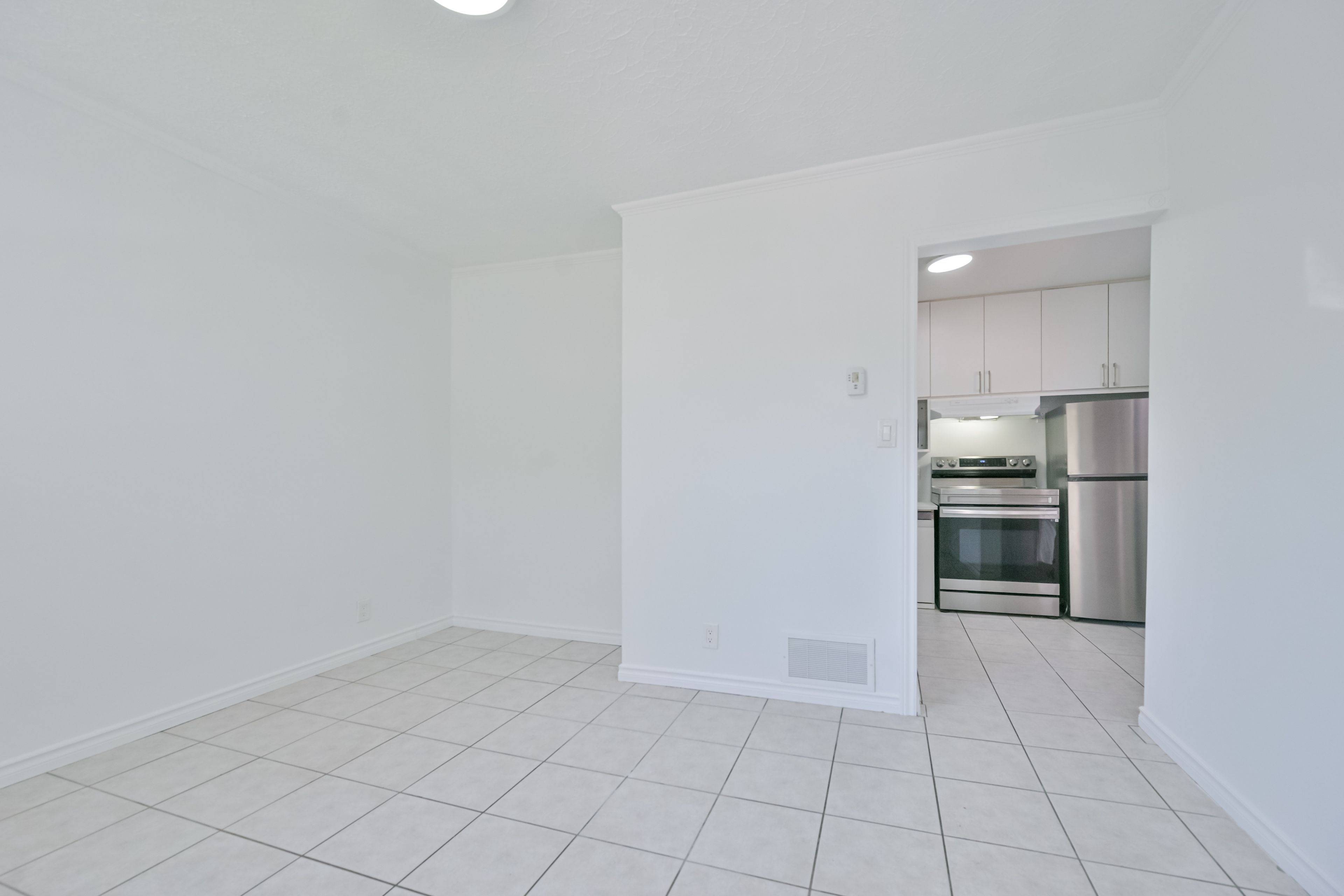 Toronto W03, ON M6N 2N7,20 East DR