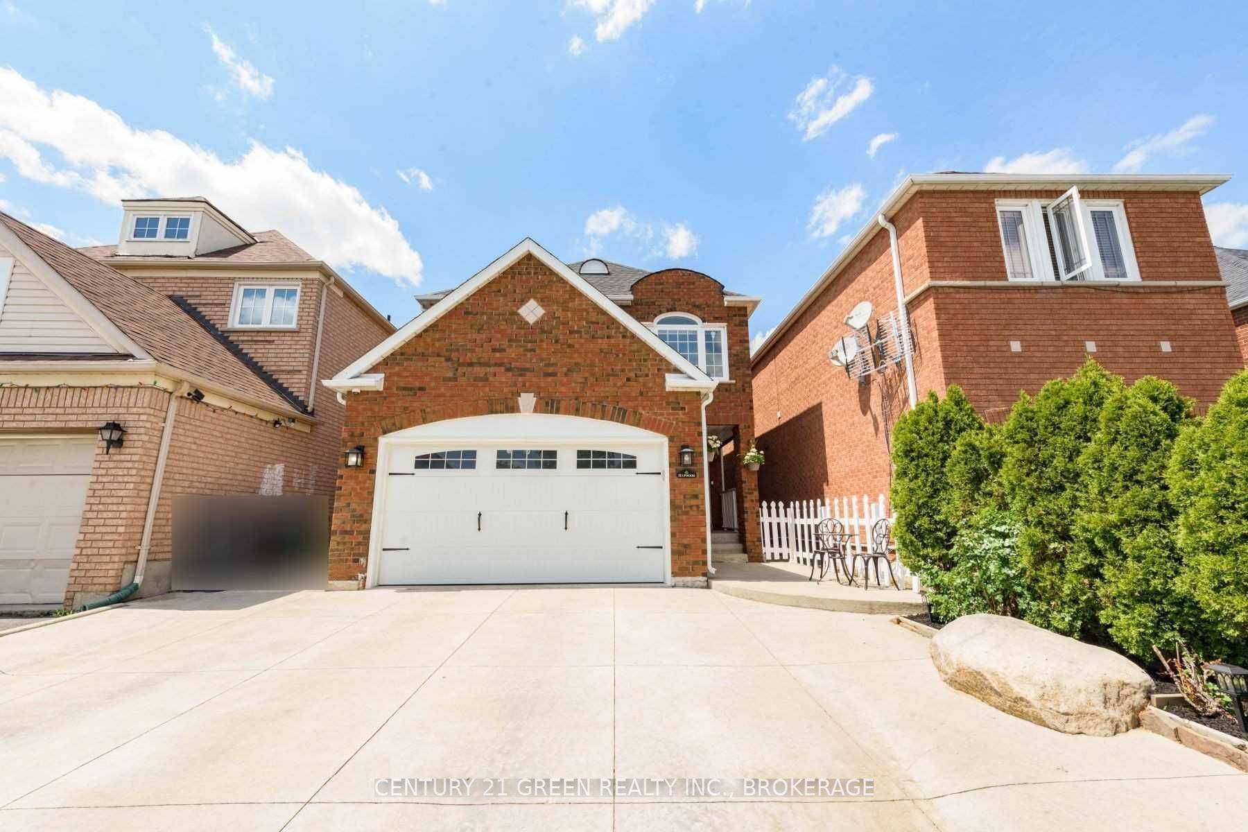 Brampton, ON L6R 1T3,12 Upwood PL