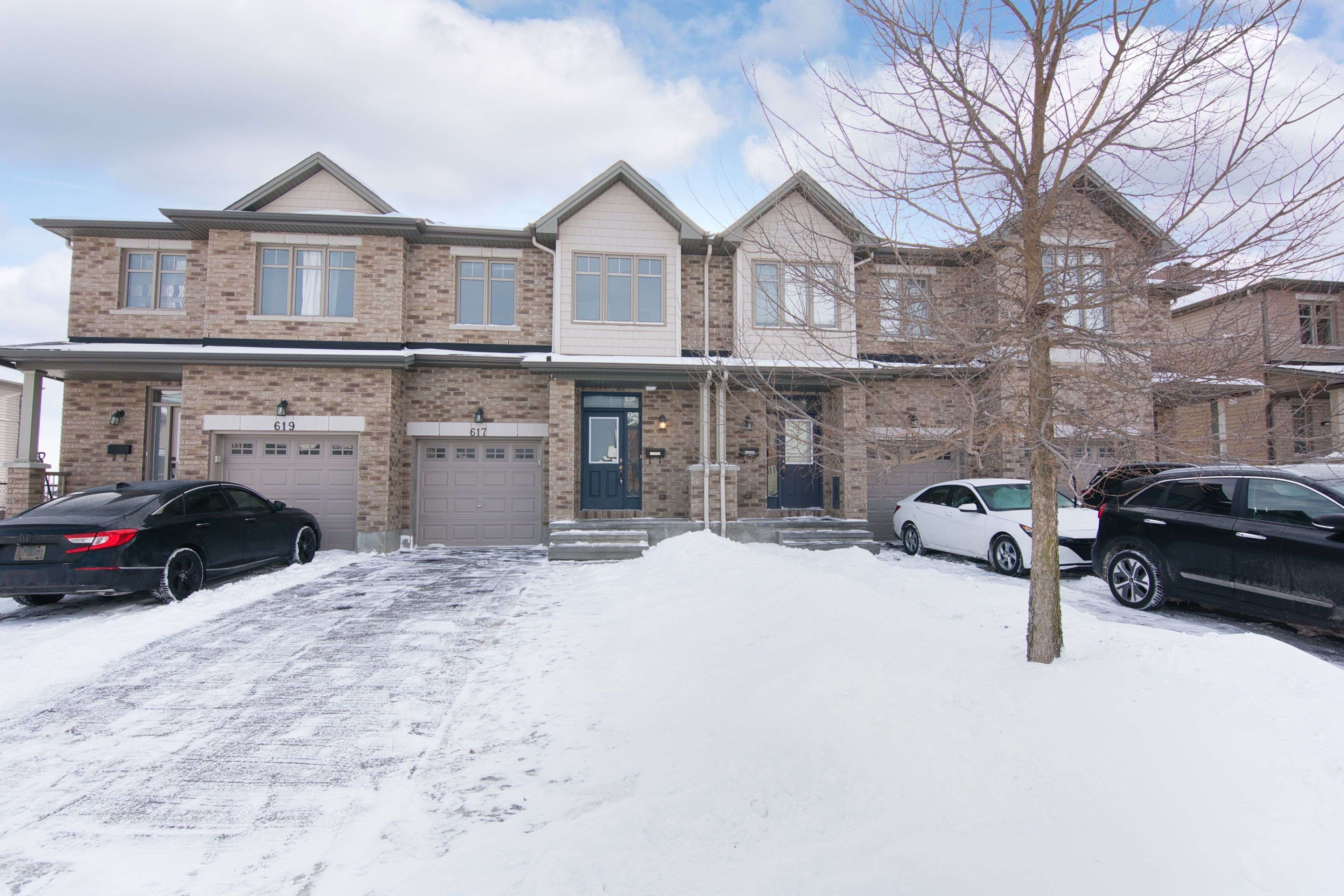 Leitrim, ON K1T 0L1,617 Sunburst ST